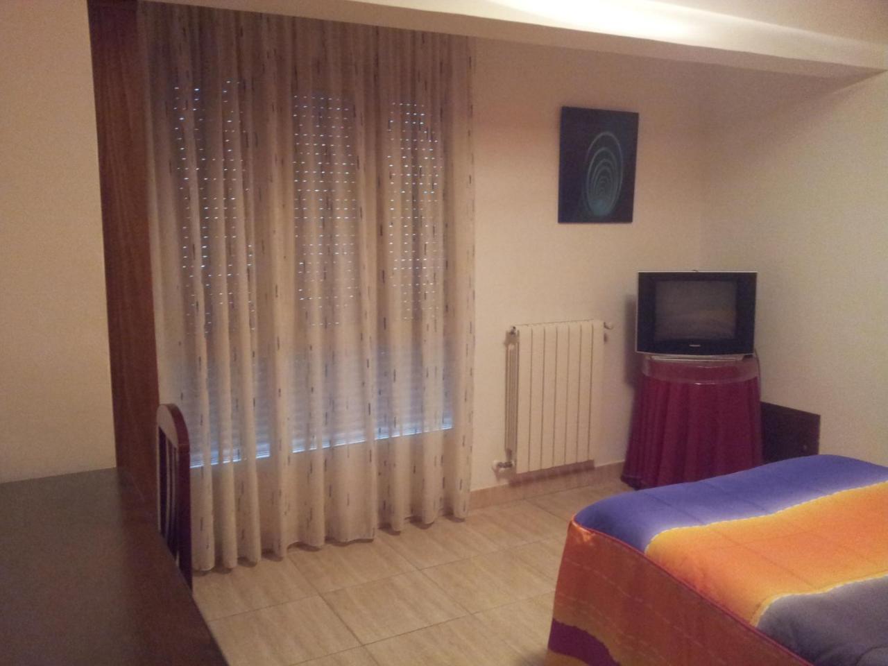 Hostal Conchi Miranda de Ebro Bagian luar foto