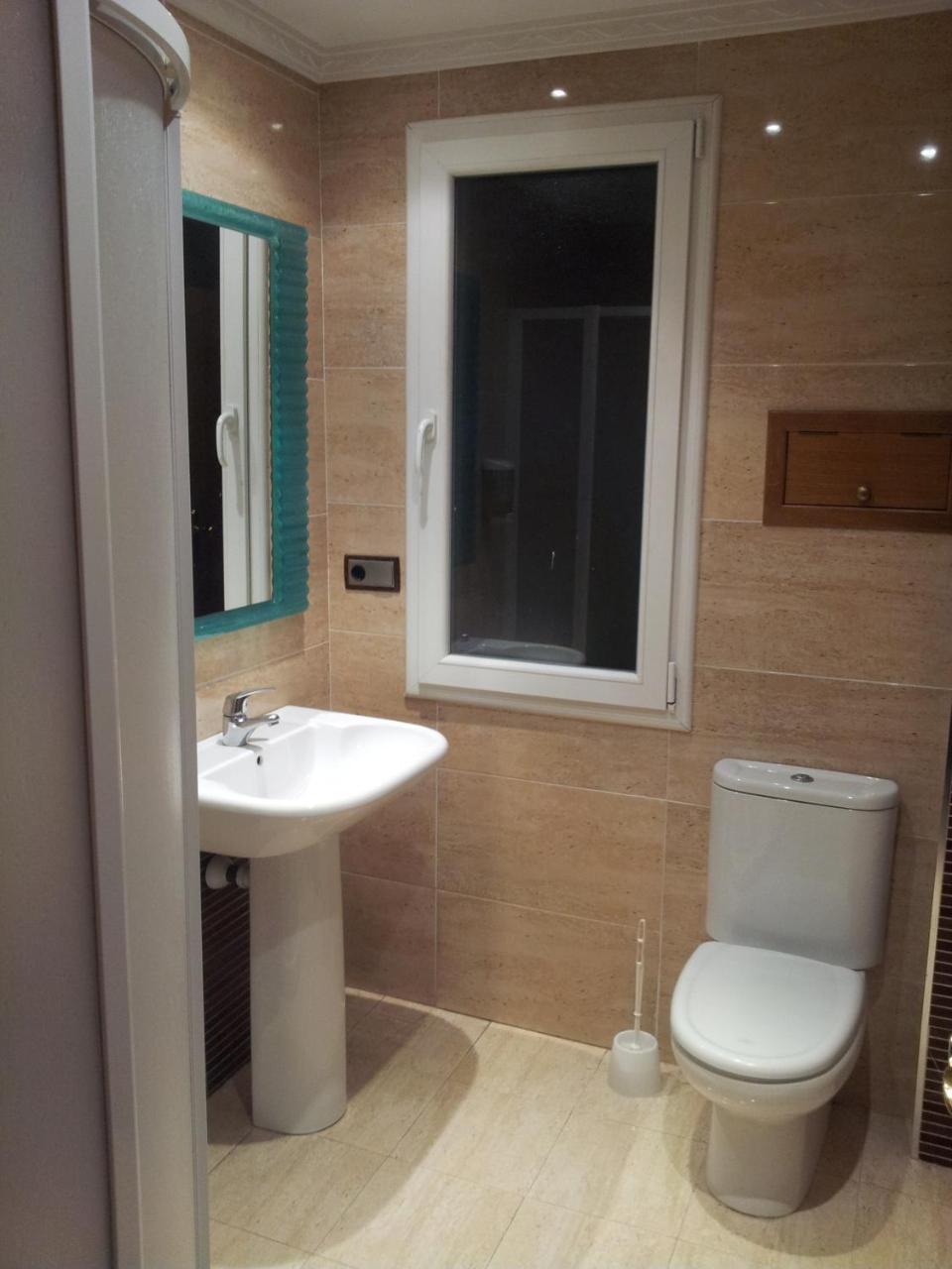 Hostal Conchi Miranda de Ebro Bagian luar foto